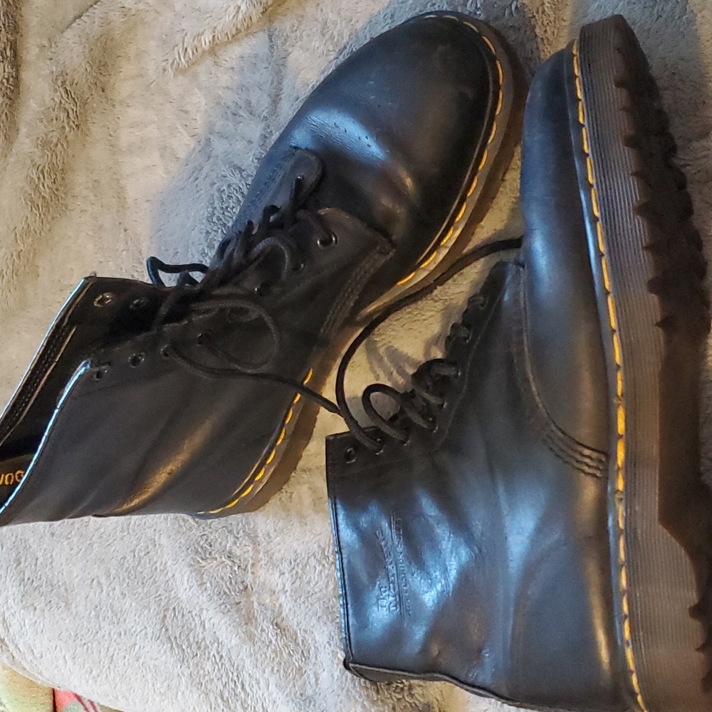Dr Martens black laceup boots